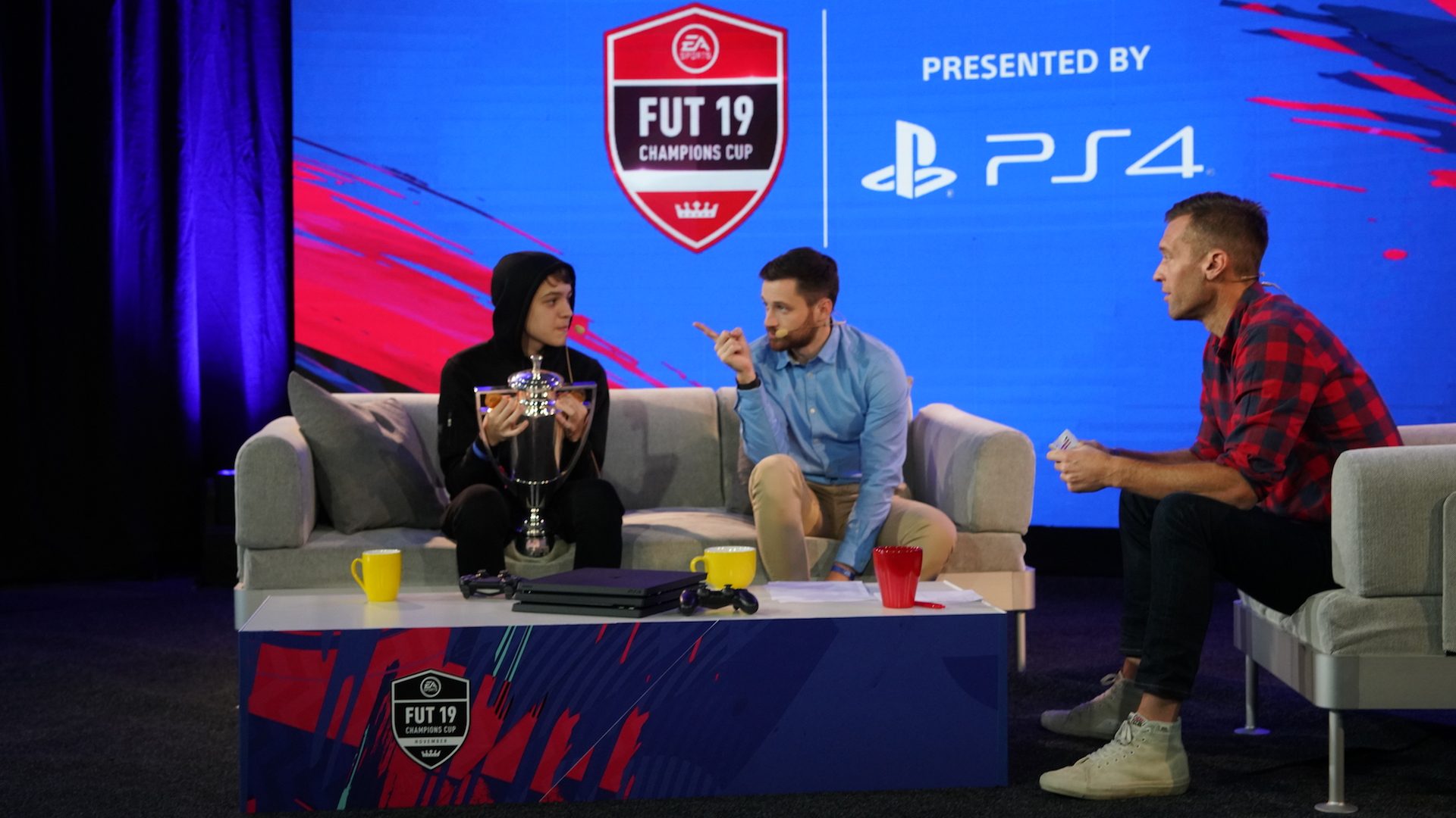 Wie Spielt Man Fifa 19 Zu Zweit