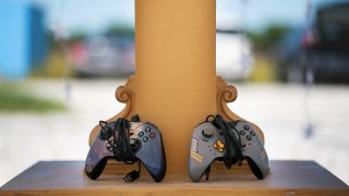 Nikki and Jake’s custom Xbox One controllers 