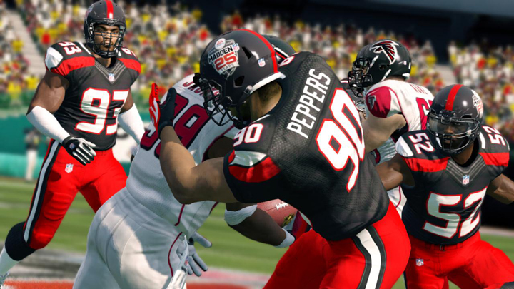 Madden NFL All-25: DE Julius Peppers